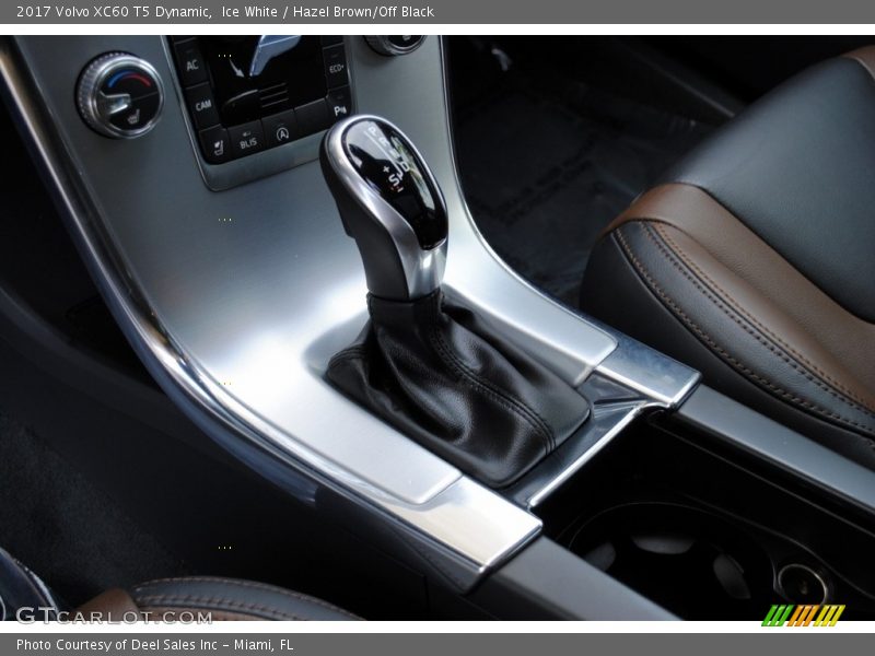  2017 XC60 T5 Dynamic 8 Speed Geartronic Automatic Shifter