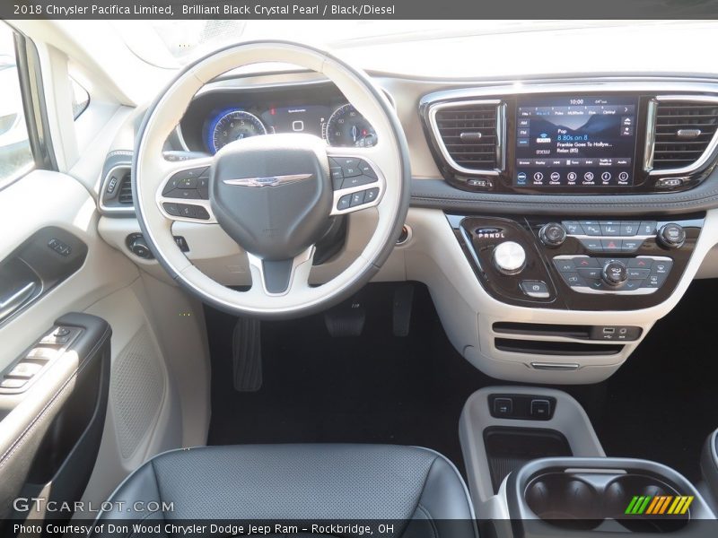 Brilliant Black Crystal Pearl / Black/Diesel 2018 Chrysler Pacifica Limited