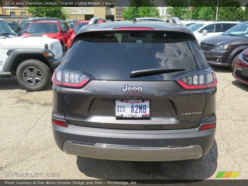 Granite Crystal Metallic / Black 2019 Jeep Cherokee Limited