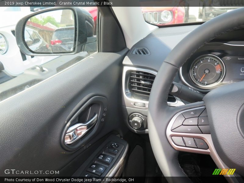 Granite Crystal Metallic / Black 2019 Jeep Cherokee Limited
