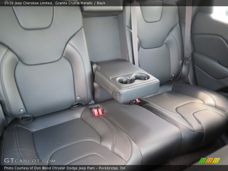Granite Crystal Metallic / Black 2019 Jeep Cherokee Limited