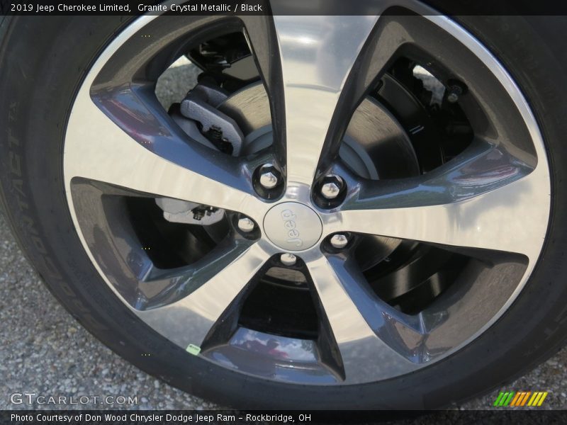 Granite Crystal Metallic / Black 2019 Jeep Cherokee Limited