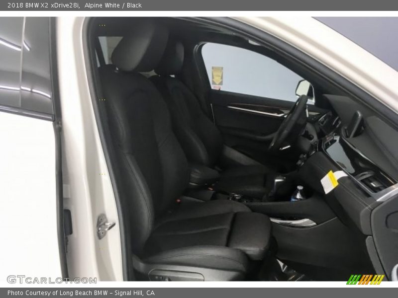 Alpine White / Black 2018 BMW X2 xDrive28i