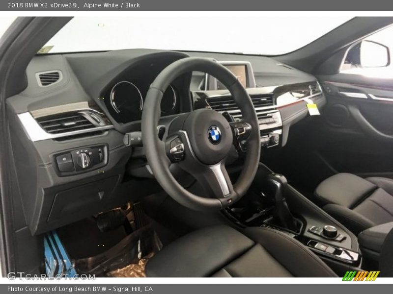 Alpine White / Black 2018 BMW X2 xDrive28i