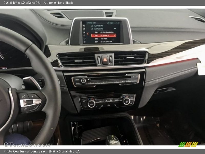 Alpine White / Black 2018 BMW X2 xDrive28i