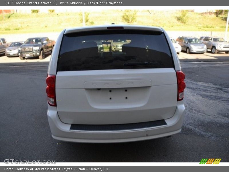 White Knuckle / Black/Light Graystone 2017 Dodge Grand Caravan SE
