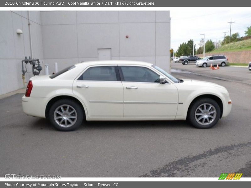 Cool Vanilla White / Dark Khaki/Light Graystone 2010 Chrysler 300 Touring AWD