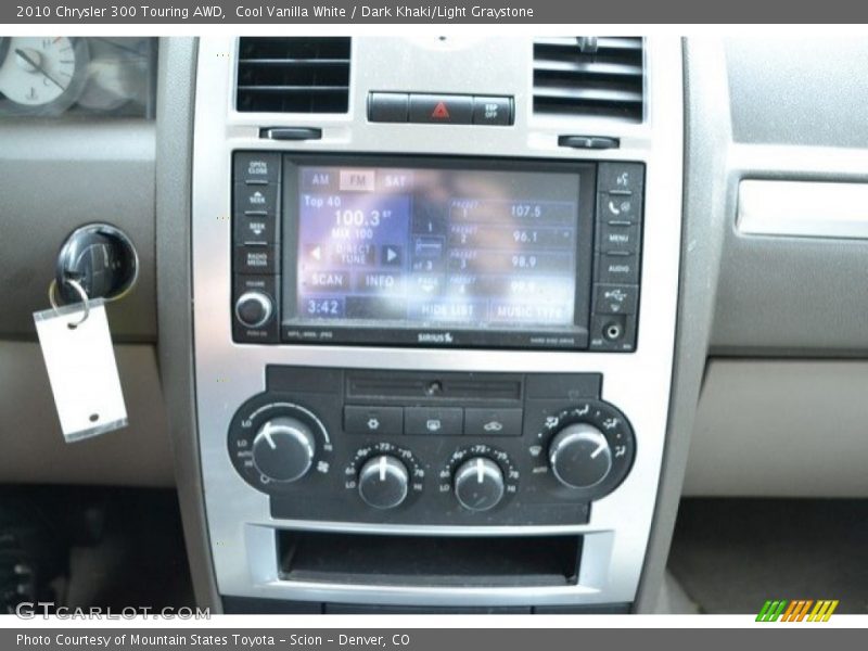 Cool Vanilla White / Dark Khaki/Light Graystone 2010 Chrysler 300 Touring AWD