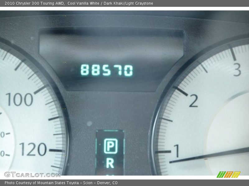 Cool Vanilla White / Dark Khaki/Light Graystone 2010 Chrysler 300 Touring AWD