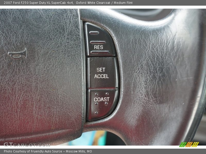 Oxford White Clearcoat / Medium Flint 2007 Ford F250 Super Duty XL SuperCab 4x4