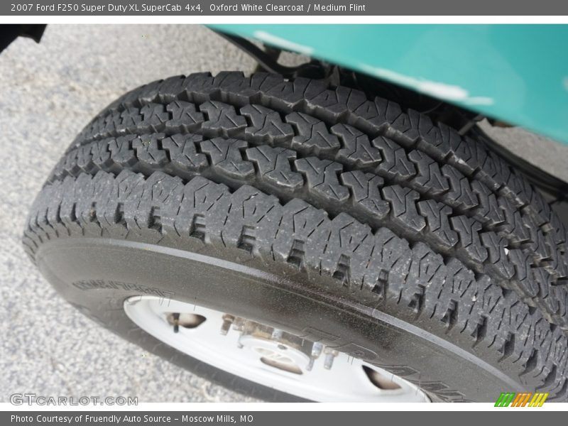 Oxford White Clearcoat / Medium Flint 2007 Ford F250 Super Duty XL SuperCab 4x4