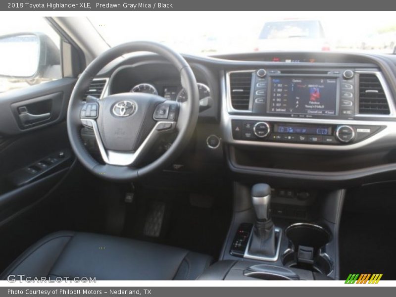 Predawn Gray Mica / Black 2018 Toyota Highlander XLE