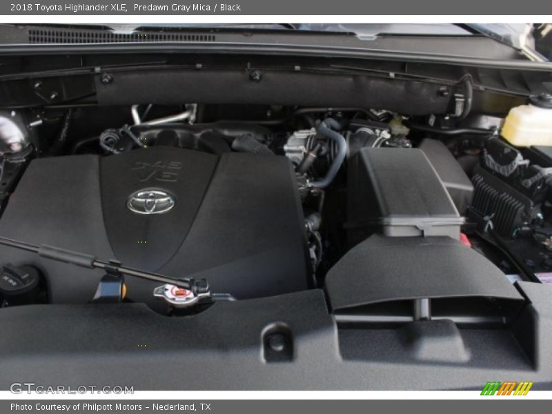 Predawn Gray Mica / Black 2018 Toyota Highlander XLE