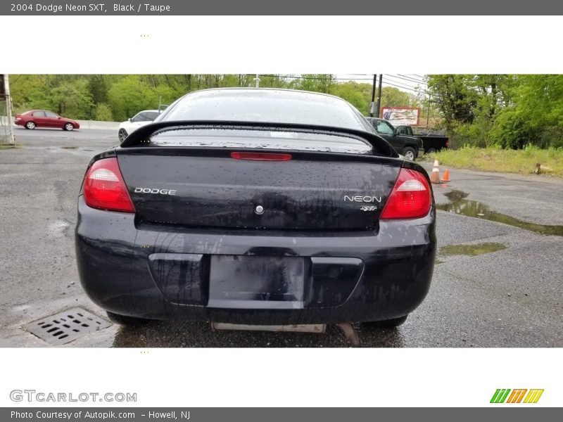 Black / Taupe 2004 Dodge Neon SXT