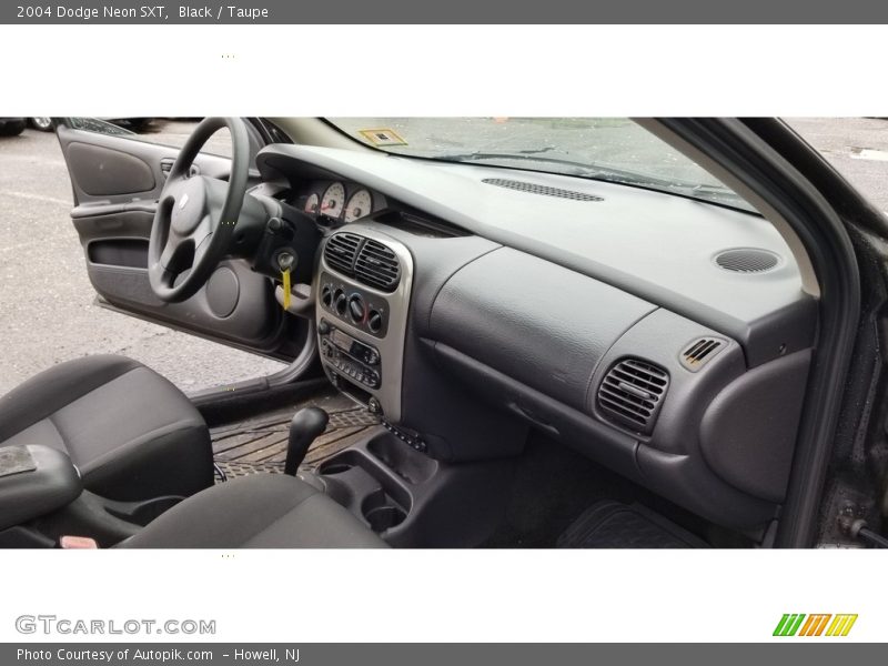 Black / Taupe 2004 Dodge Neon SXT