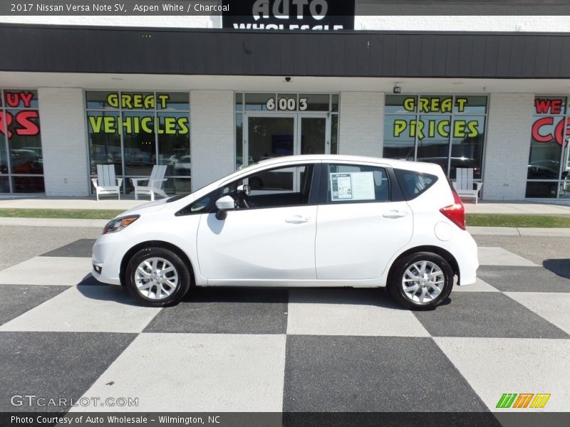 Aspen White / Charcoal 2017 Nissan Versa Note SV