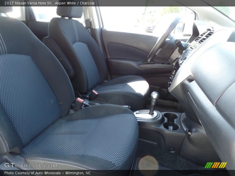 Aspen White / Charcoal 2017 Nissan Versa Note SV