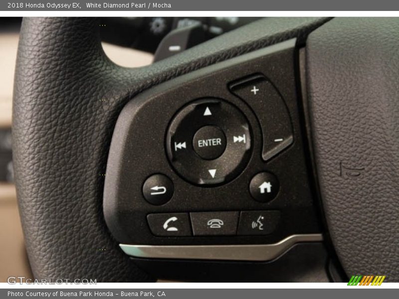 White Diamond Pearl / Mocha 2018 Honda Odyssey EX
