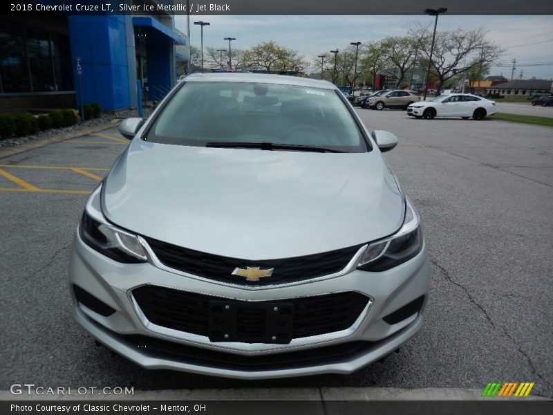 Silver Ice Metallic / Jet Black 2018 Chevrolet Cruze LT