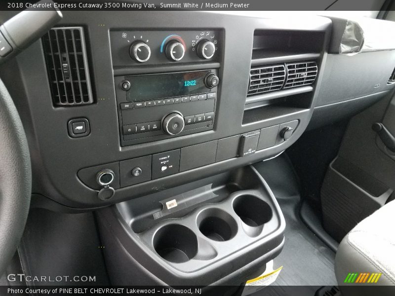 Summit White / Medium Pewter 2018 Chevrolet Express Cutaway 3500 Moving Van