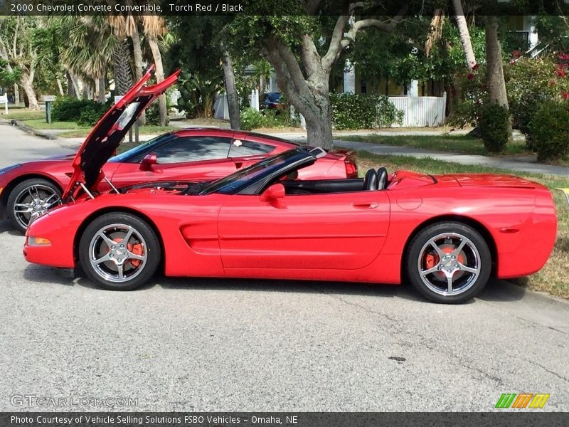Torch Red / Black 2000 Chevrolet Corvette Convertible
