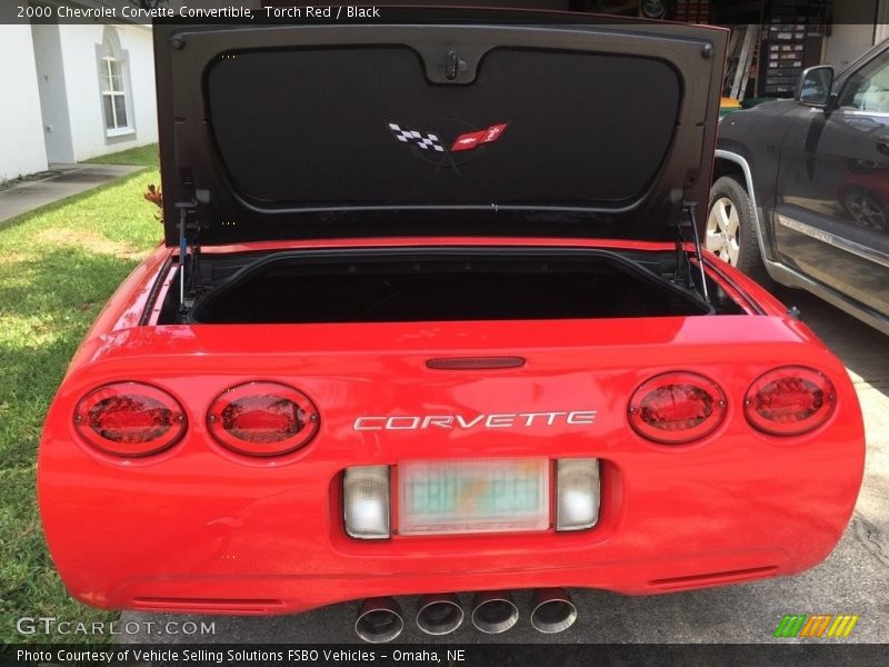Torch Red / Black 2000 Chevrolet Corvette Convertible