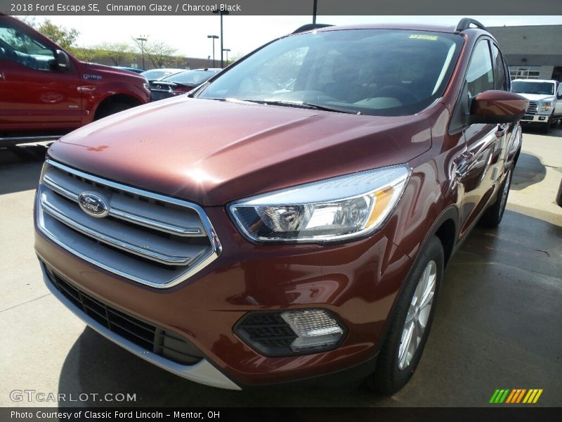 Cinnamon Glaze / Charcoal Black 2018 Ford Escape SE