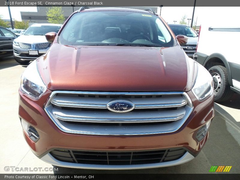Cinnamon Glaze / Charcoal Black 2018 Ford Escape SE