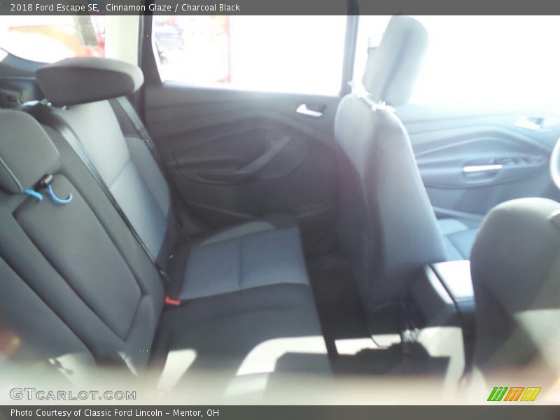 Cinnamon Glaze / Charcoal Black 2018 Ford Escape SE