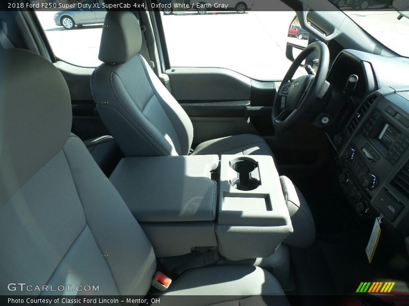 Oxford White / Earth Gray 2018 Ford F250 Super Duty XL SuperCab 4x4