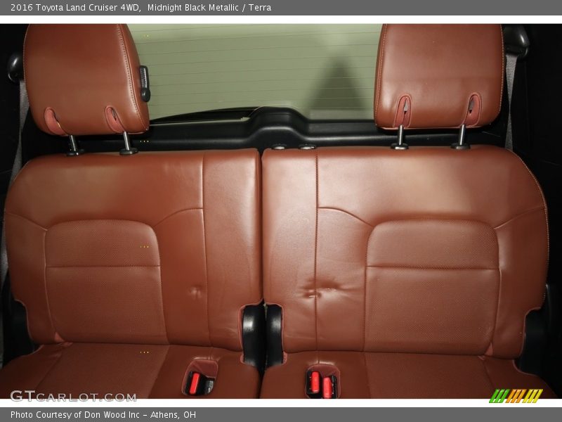 Midnight Black Metallic / Terra 2016 Toyota Land Cruiser 4WD