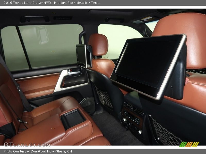 Midnight Black Metallic / Terra 2016 Toyota Land Cruiser 4WD