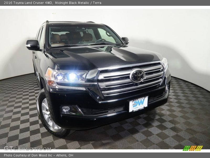 Midnight Black Metallic / Terra 2016 Toyota Land Cruiser 4WD