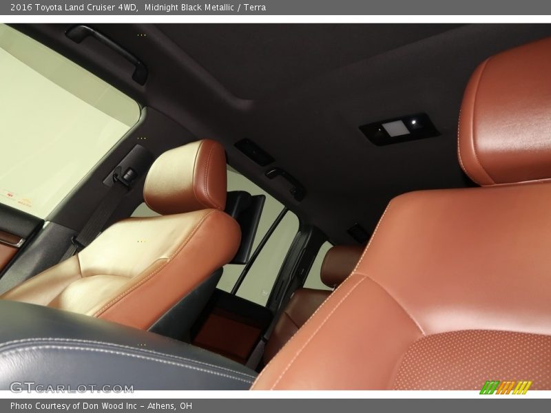 Midnight Black Metallic / Terra 2016 Toyota Land Cruiser 4WD