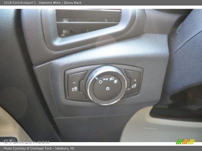 Diamond White / Ebony Black 2018 Ford EcoSport S