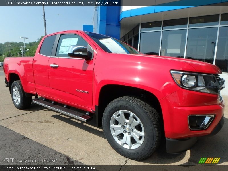 Front 3/4 View of 2018 Colorado LT Extended Cab 4x4