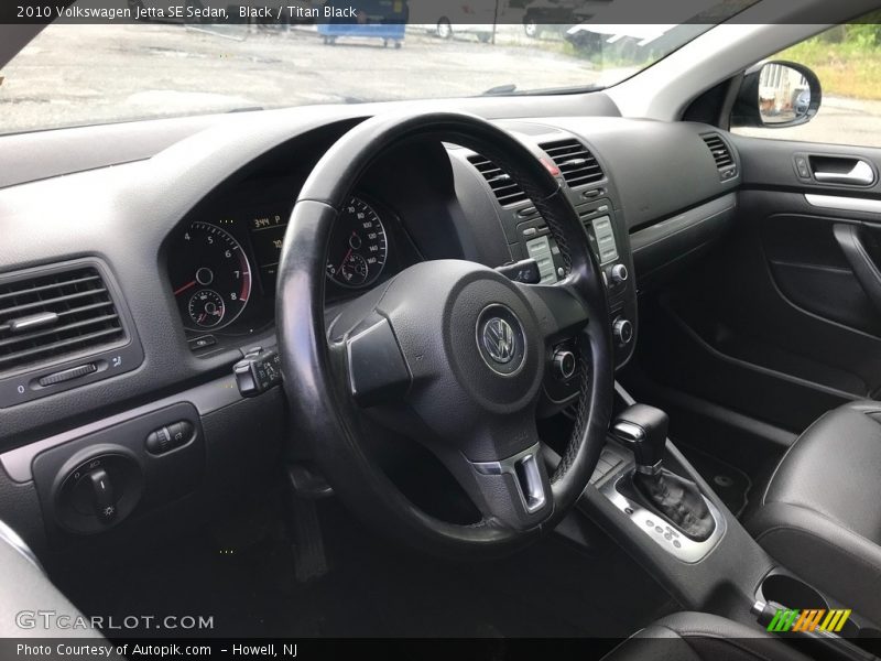 Black / Titan Black 2010 Volkswagen Jetta SE Sedan