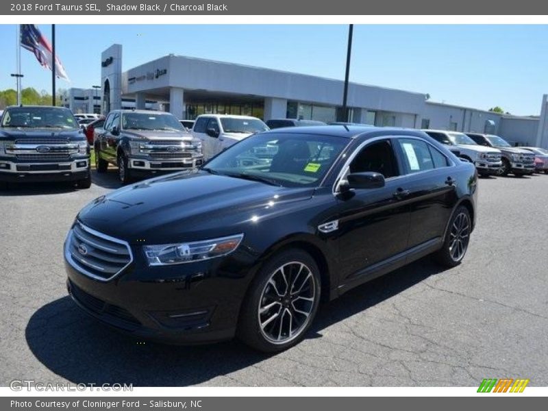 Shadow Black / Charcoal Black 2018 Ford Taurus SEL