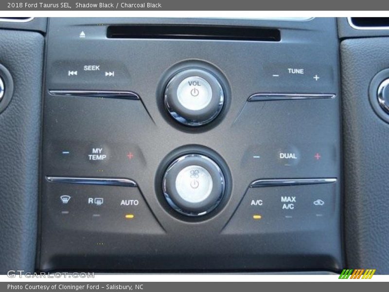Shadow Black / Charcoal Black 2018 Ford Taurus SEL
