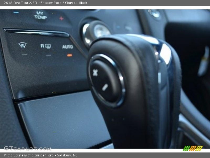 Shadow Black / Charcoal Black 2018 Ford Taurus SEL
