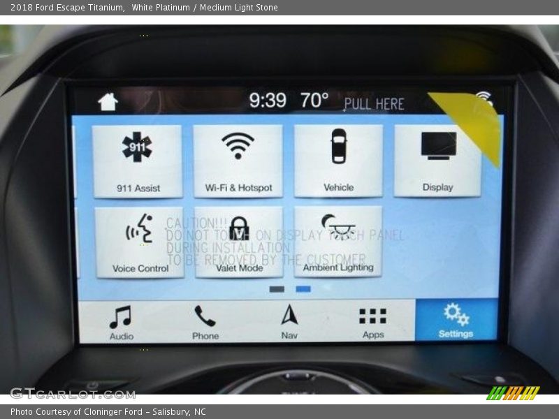 White Platinum / Medium Light Stone 2018 Ford Escape Titanium