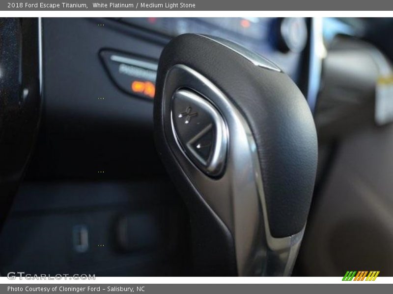 White Platinum / Medium Light Stone 2018 Ford Escape Titanium