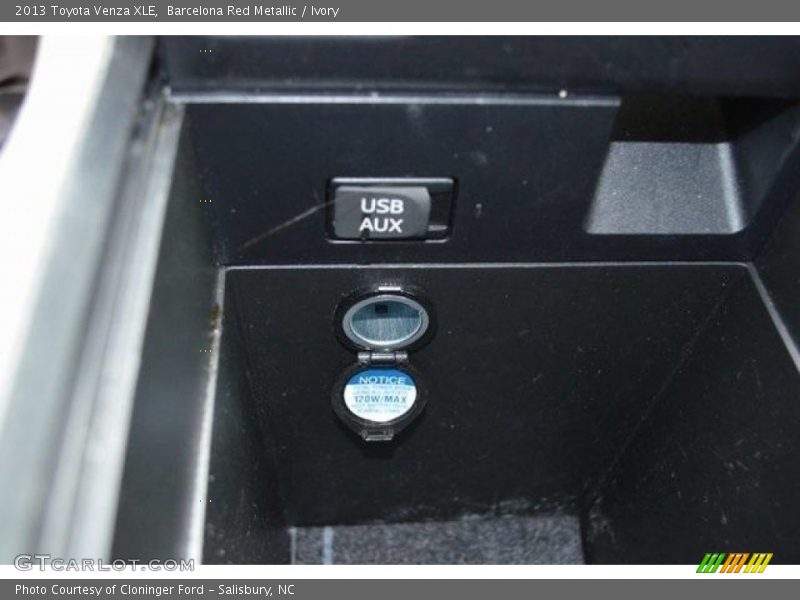 Barcelona Red Metallic / Ivory 2013 Toyota Venza XLE