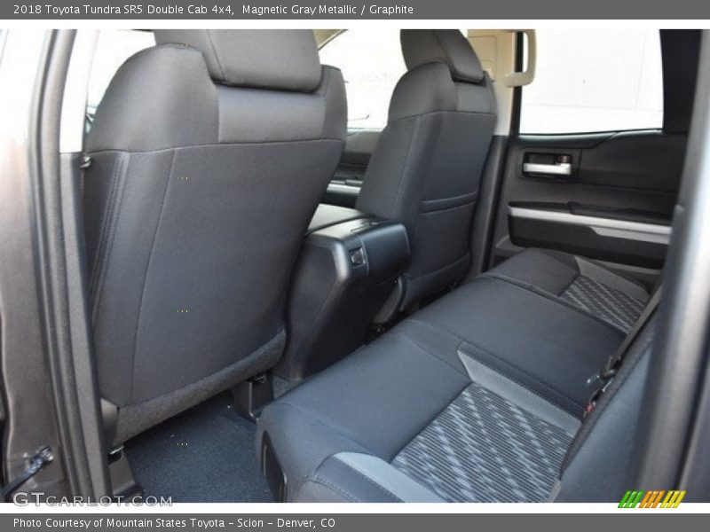 Magnetic Gray Metallic / Graphite 2018 Toyota Tundra SR5 Double Cab 4x4