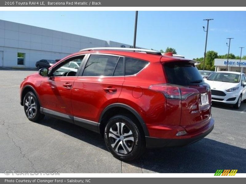 Barcelona Red Metallic / Black 2016 Toyota RAV4 LE