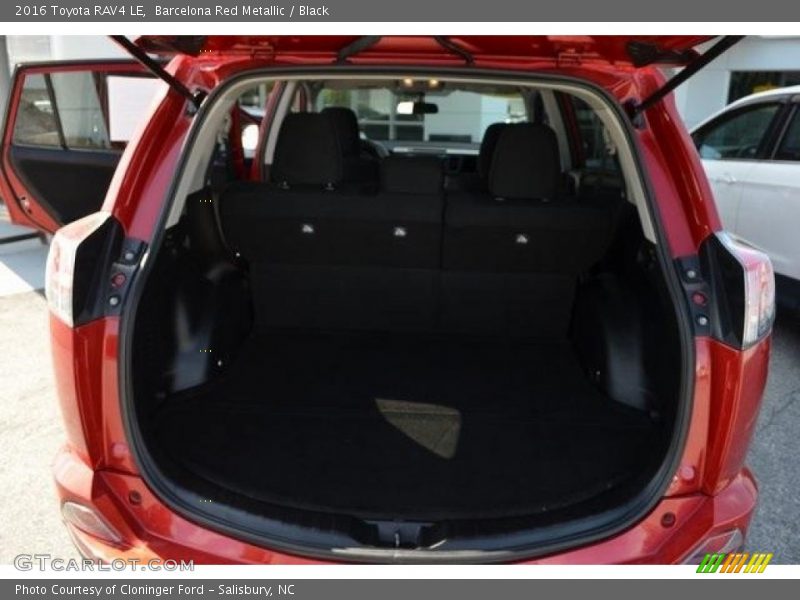 Barcelona Red Metallic / Black 2016 Toyota RAV4 LE