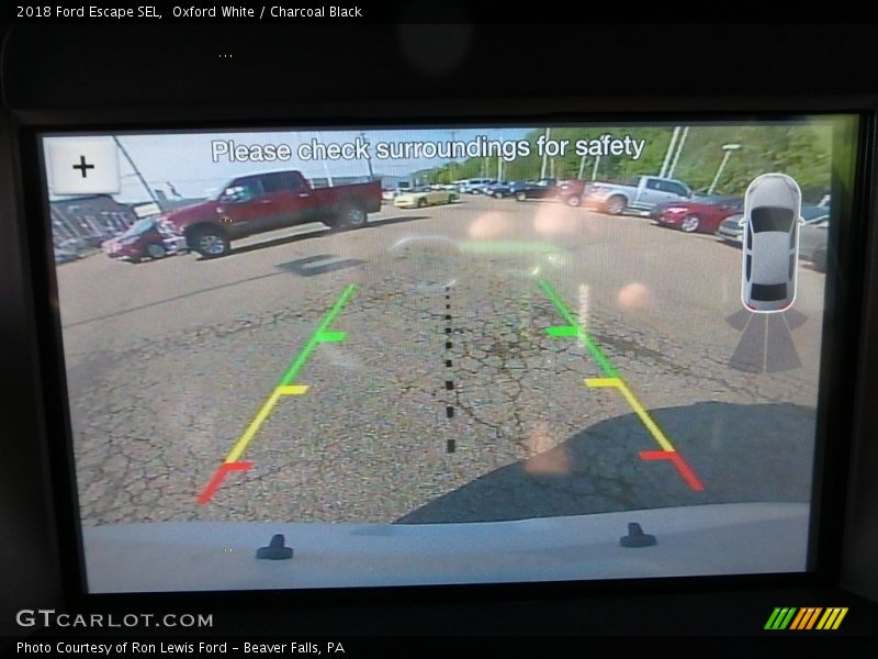 Oxford White / Charcoal Black 2018 Ford Escape SEL