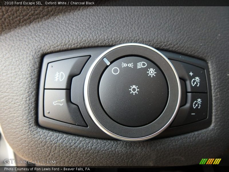 Oxford White / Charcoal Black 2018 Ford Escape SEL