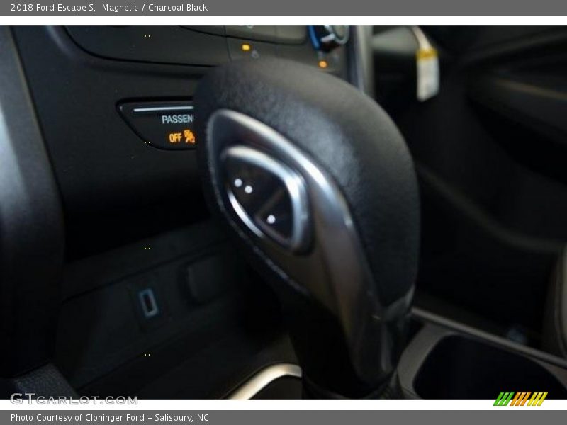 Magnetic / Charcoal Black 2018 Ford Escape S