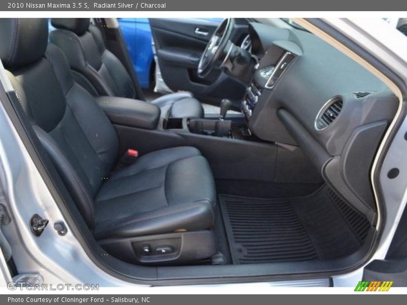 Radiant Silver / Charcoal 2010 Nissan Maxima 3.5 S